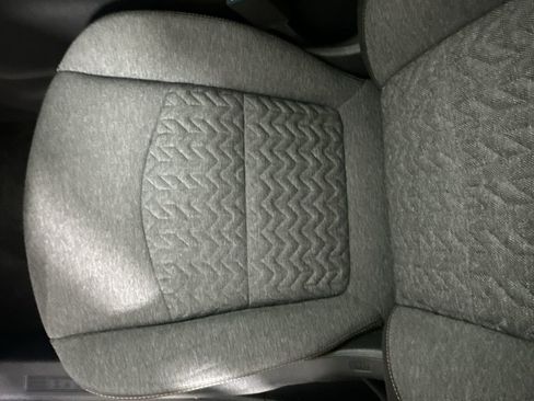 Used 2024 Chevrolet Equinox LT FWD image 22