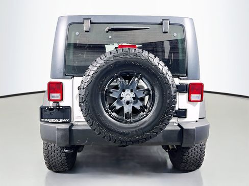 Used 2016 Jeep Wrangler Unlimited Sport w/ Connectivity Group AWD/4WD image 6