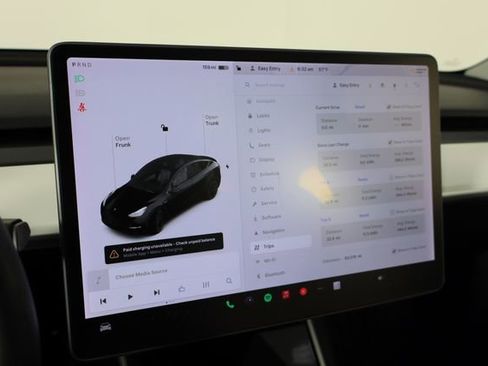 Used 2021 Tesla Model Y Long Range image 31