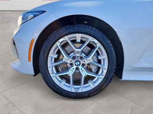 Certified 2025 BMW 330i xDrive Sedan w/ Convenience Package image 14