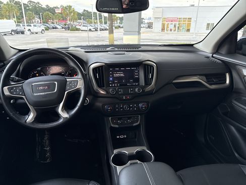 Used 2024 GMC Terrain Denali w/ Denali Premium Package AWD/4WD image 28