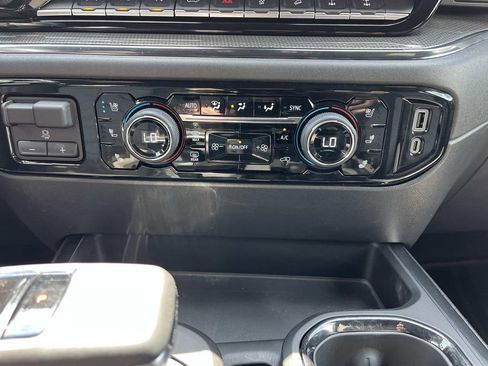 Used 2023 Chevrolet Silverado 1500 ZR2 w/ Technology Package AWD/4WD image 15