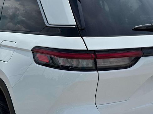 New 2026 Jeep Grand Cherokee Limited RWD image 14