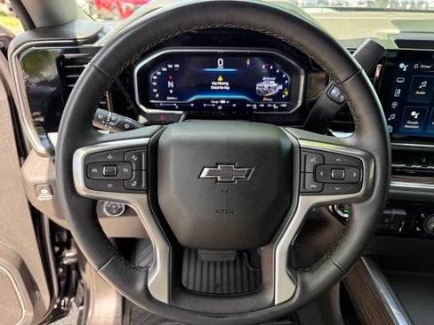 Used 2024 Chevrolet Silverado 2500 LT w/ Midnight Edition AWD/4WD image 16