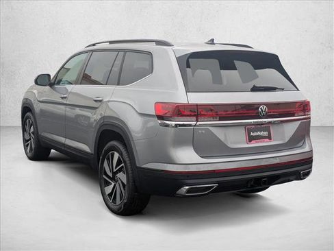 New 2026 Volkswagen Atlas SE image 7
