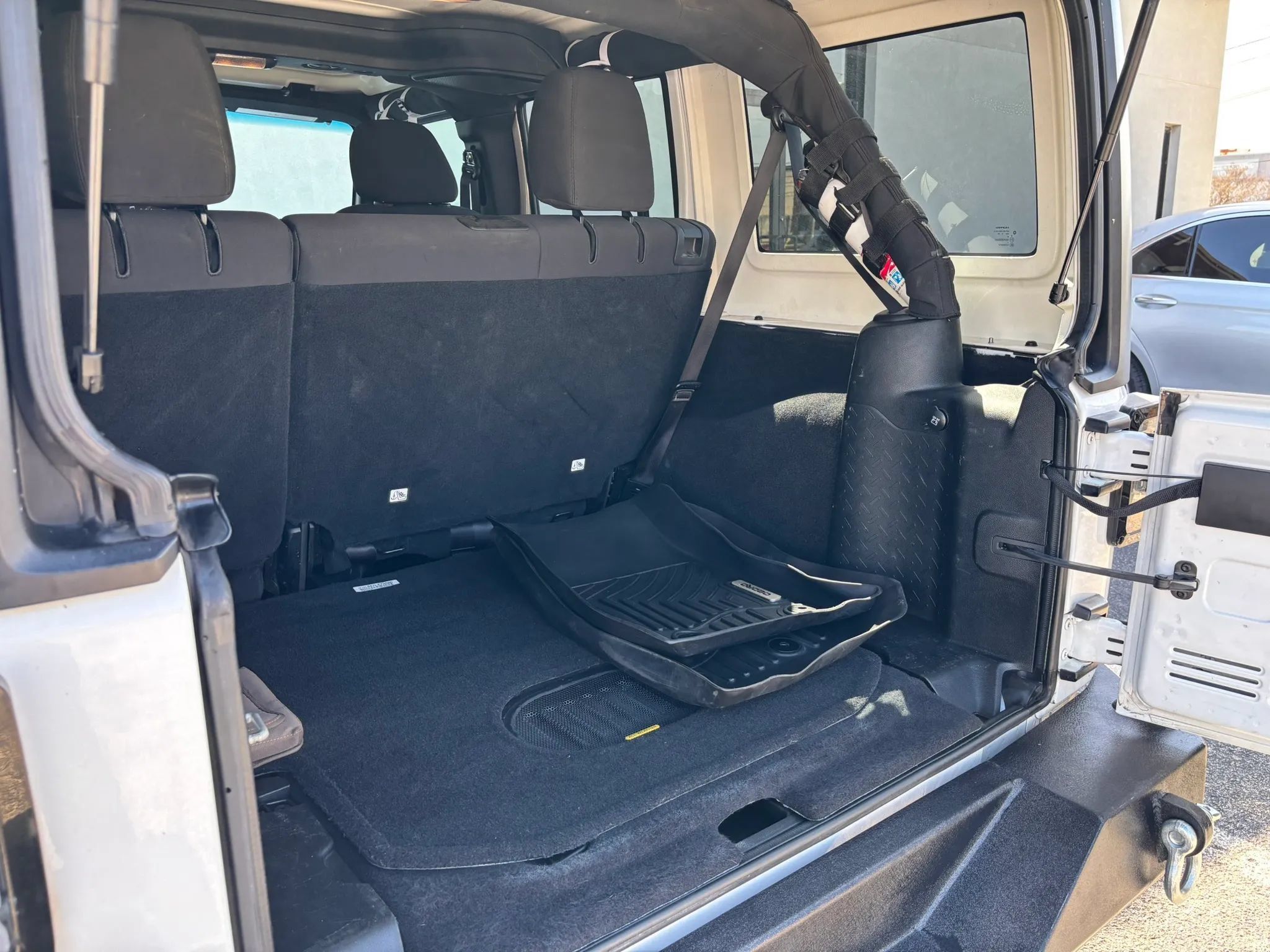 Used 2018 Jeep Wrangler Unlimited Sport S AWD/4WD image 50