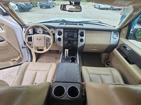 Used 2011 Ford Expedition XLT w/ 201A Rapid Spec Order Code RWD image 11