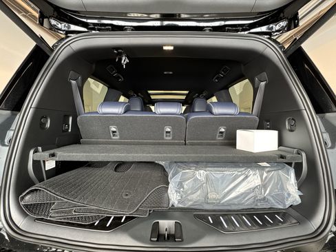 New 2026 INFINITI QX80 4WD image 25