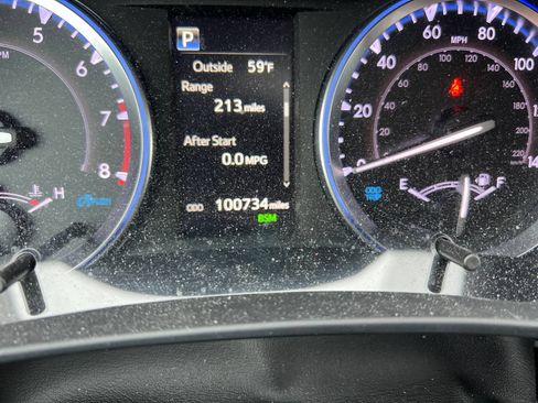 Used 2019 Toyota Highlander SE AWD/4WD image 8