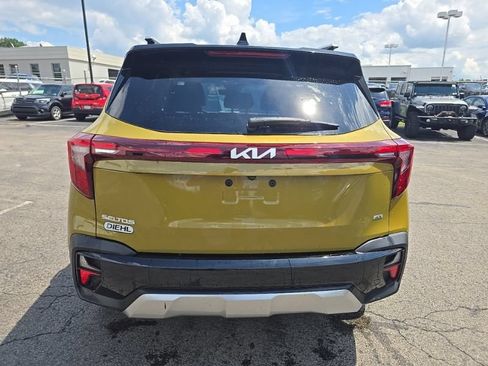 Used 2024 Kia Seltos S AWD/4WD image 6