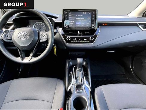 Used 2022 Toyota Corolla LE FWD image 16