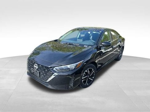 Used 2024 Nissan Sentra SV FWD image 2