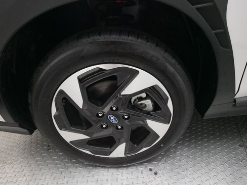 Certified 2025 Subaru Crosstrek 2.5i Limited w/ Crosstrek Mirror Package image 25