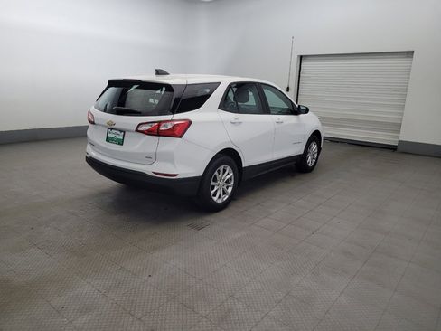 Used 2020 Chevrolet Equinox LS AWD/4WD image 9