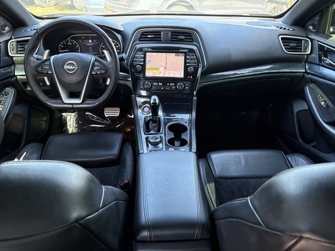 Used 2023 Nissan Maxima SR w/ Sport Mat Group image 16