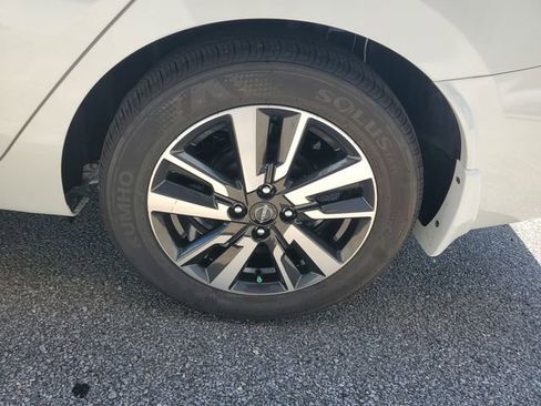 Certified 2025 Nissan Versa SV w/ Trunk Package image 20