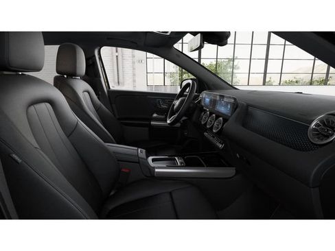 New 2026 Mercedes-Benz GLA 250 4MATIC image 4