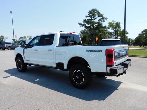 New 2026 Ford F250 King Ranch w/ Tremor Off-Road Package image 8