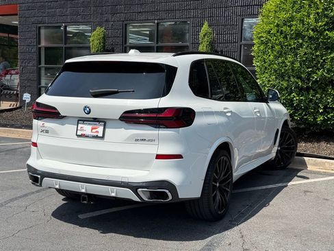 Used 2024 BMW X5 xDrive40i w/ M Sport Package AWD/4WD image 9