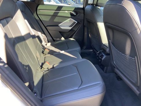 Certified 2023 Audi Q3 2.0T Premium Plus w/ Premium Plus Package image 28