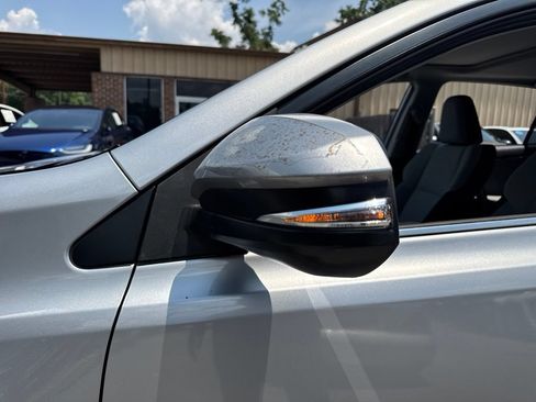 Used 2017 Toyota RAV4 XLE FWD image 10