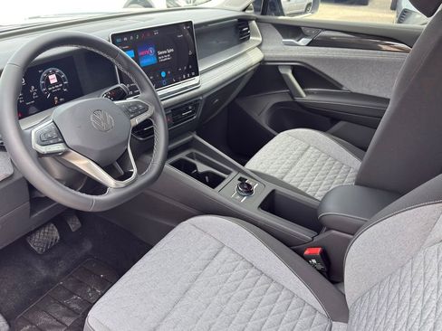 New 2026 Volkswagen Tiguan S FWD image 9
