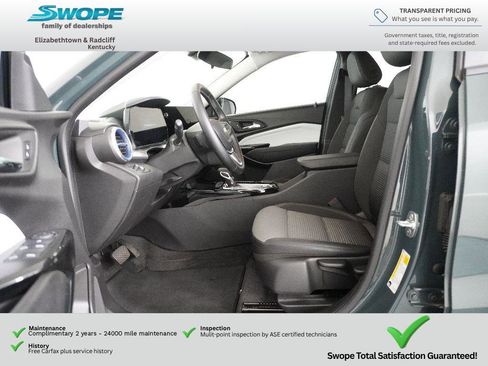 Used 2025 Chevrolet Trax LT w/ Driver Confidence Package FWD image 12