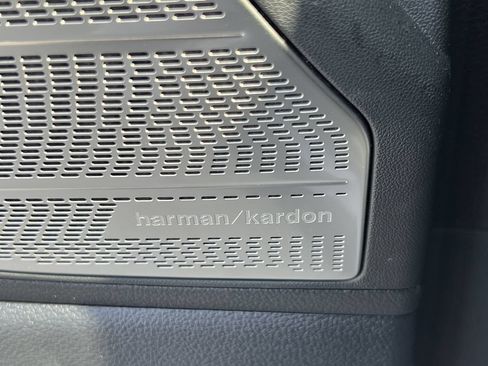 Used 2025 Hyundai Palisade Calligraphy AWD/4WD image 9