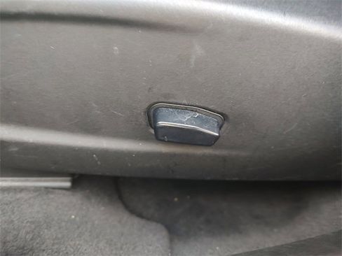 Certified 2018 Dodge Charger SXT w/ Blacktop Package image 31