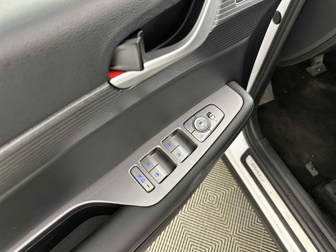 Used 2024 Hyundai Palisade Limited FWD image 17