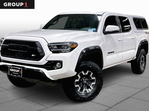 Used 2023 Toyota Tacoma TRD Off-Road image 1