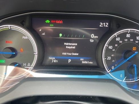 Used 2023 Toyota Venza LE image 20