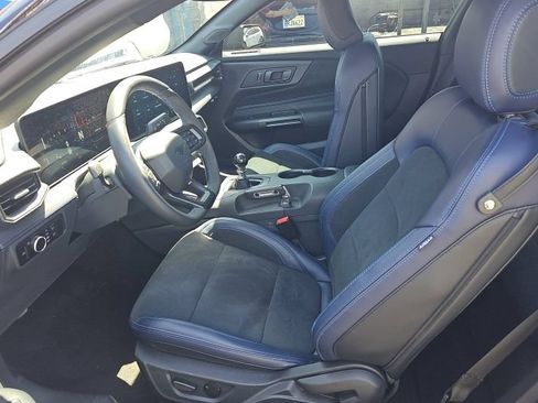 Used 2026 Ford Mustang Dark Horse RWD image 7