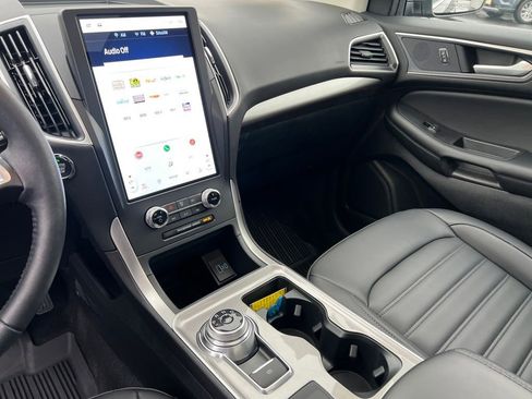 Certified 2024 Ford Edge SEL w/ Convenience Package image 24