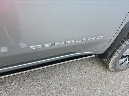 New 2026 GMC Sierra 3500 Denali w/ Denali Reserve Package image 4