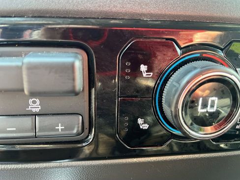 Used 2022 Chevrolet Silverado 1500 LT Trail Boss w/ Convenience Package II image 21