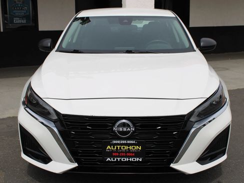 Used 2024 Nissan Altima 2.5 S FWD image 2
