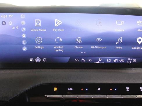 Used 2025 Buick Enclave Sport Touring FWD image 25