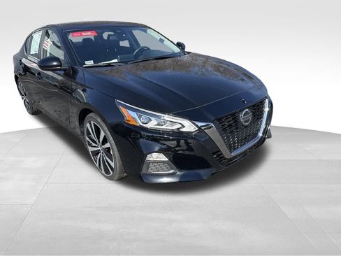 Used 2022 Nissan Altima 2.5 SR image 8