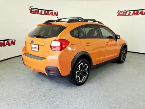 Used 2015 Subaru Crosstrek 2.0i Premium w/ Moonroof Package AWD/4WD image 8