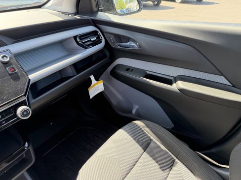 New 2027 Chevrolet Bolt LT FWD image 24