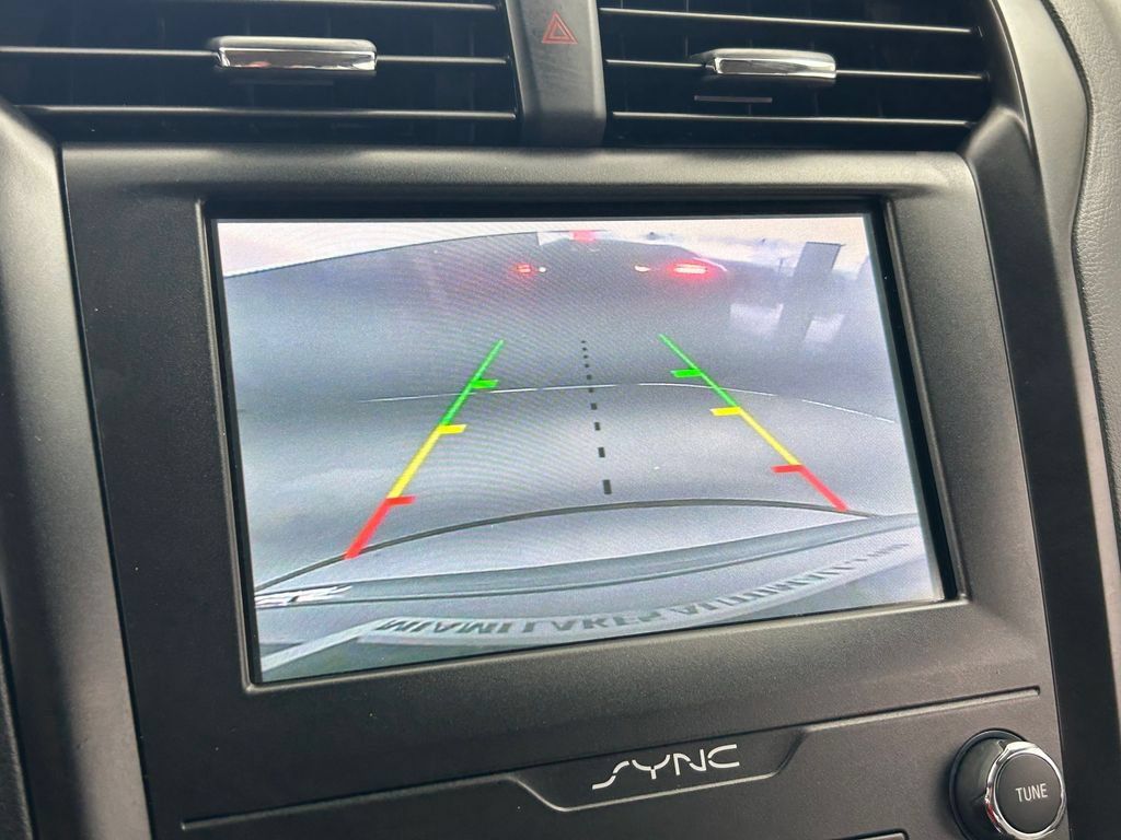 Used 2019 Ford Fusion SE w/ Equipment Group 151A FWD image 37