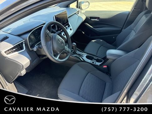 Used 2026 Toyota Corolla SE image 6