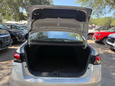 Used 2025 Nissan Versa SV FWD image 28