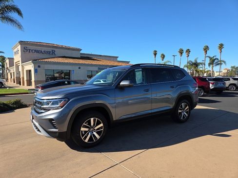 Used 2023 Volkswagen Atlas SE image 1