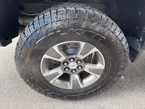 Used 2015 Chevrolet Colorado Z71 image 13