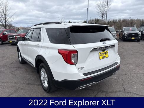 Used 2022 Ford Explorer XLT AWD/4WD image 9