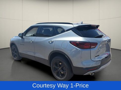 Used 2023 Chevrolet Blazer LT w/ Convenience Package FWD image 6