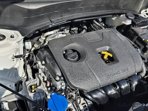 Certified 2024 Kia Seltos EX FWD image 18