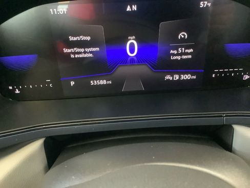 Used 2024 Volkswagen Taos SE image 10